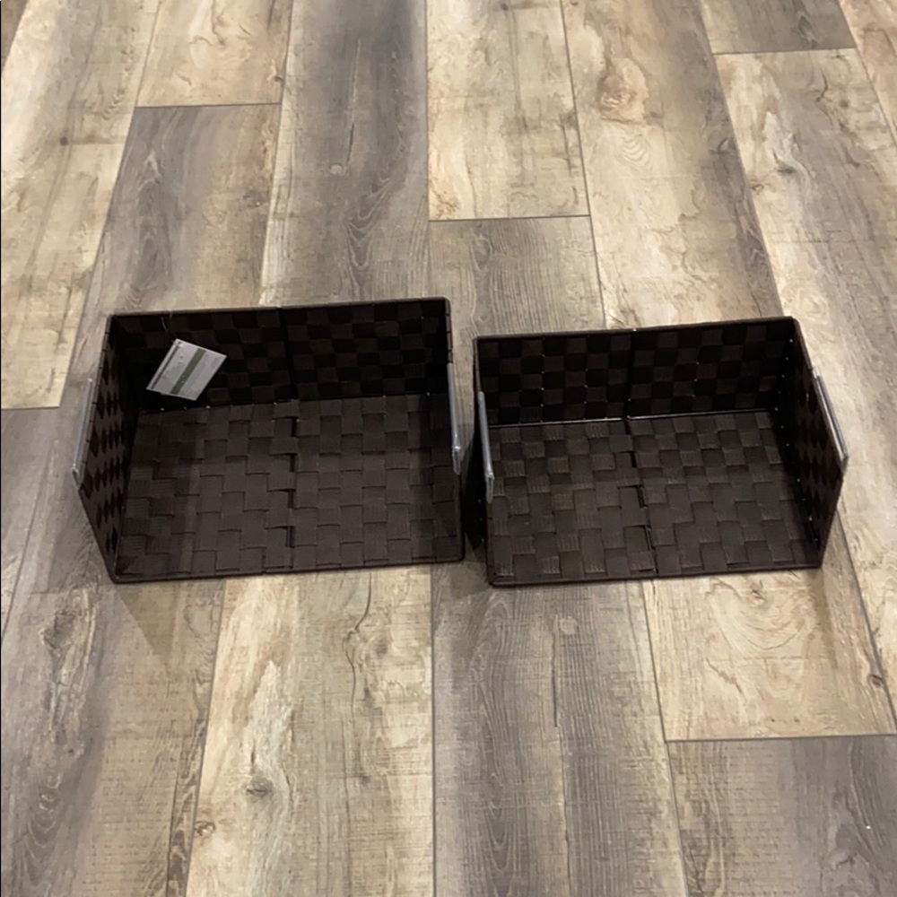 NWT Two Piece Under Cabinet Baskets